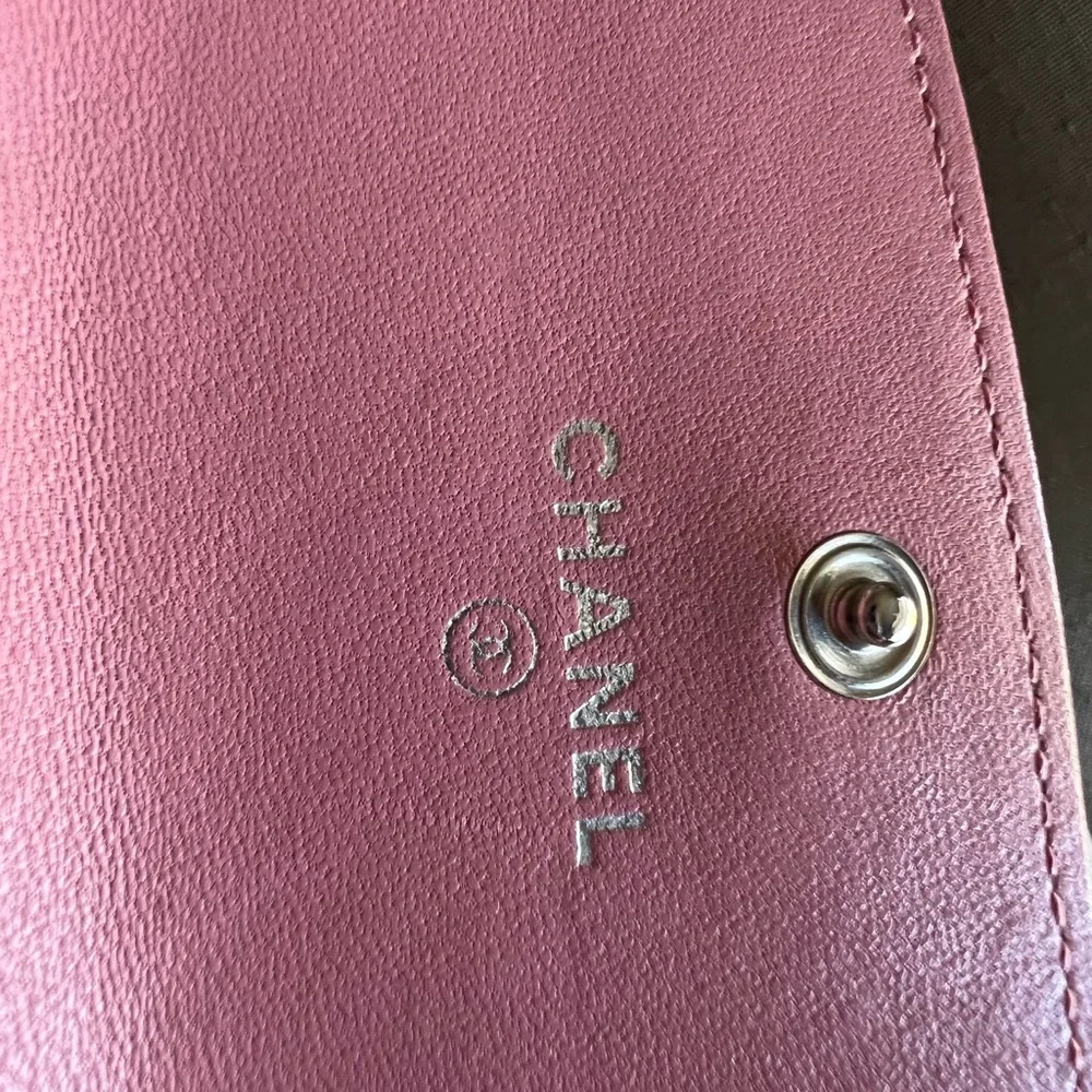 Chanel Camellia Card Holder second hand - Picture 13 of 14